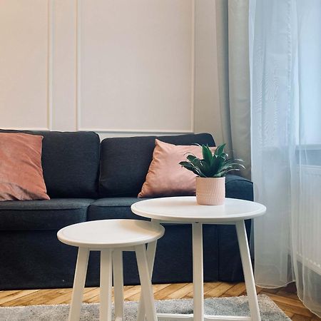 Beautiful Apartment With Two Rooms, Cracow Old Town Krakow Luaran gambar