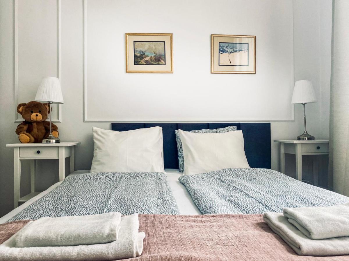 Beautiful Apartment With Two Rooms, Cracow Old Town Krakow Luaran gambar