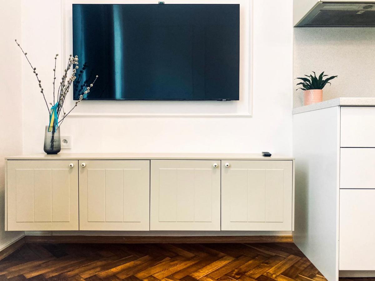 Beautiful Apartment With Two Rooms, Cracow Old Town Krakow Luaran gambar