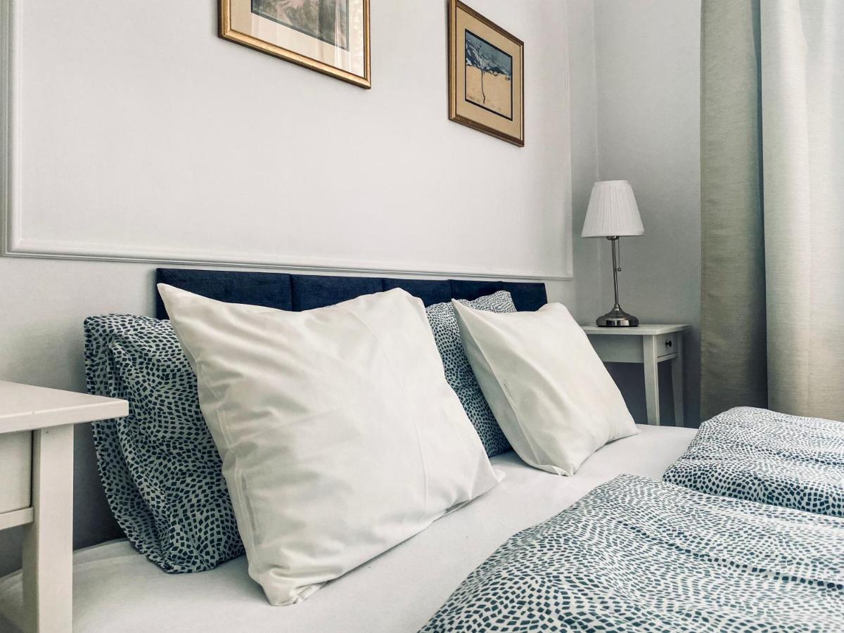 Beautiful Apartment With Two Rooms, Cracow Old Town Krakow Luaran gambar